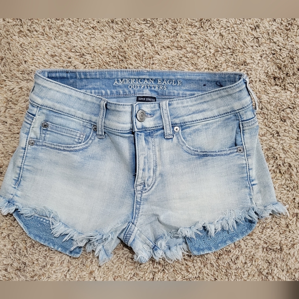 American Eagle Shortie Short